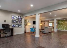Sleep Inn & Suites Kalamazoo Southwest 4