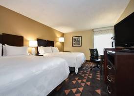 Holiday Inn LUMBERTON NORTH - I-95 by IHG 5