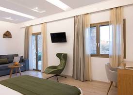 WHITE DONKEY BOUTIQUE Hotel 5