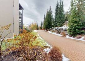 Ironwoods by Whistler Blackcomb Vacation Rentals 3