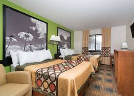 Super 8 by Wyndham Rochester Mayo Clinic Area 5