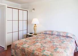 Holiday Surf Hotel (with full kitchen) 2