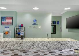 Best Western Teal Lake Inn 3