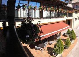 Aparthotel les Corts 5