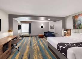 La Quinta by Wyndham Knoxville Central Papermill 5