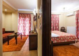 Dellas Boutique Hotel 5