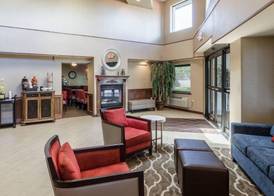 Comfort Inn & Suites West Springfield 3