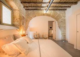 Stylish Home in Front of Casa Professa by Wonderful Italy 4
