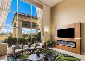 Clarion Pointe New Bern 4