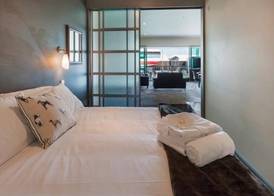 Waterfront Seaview Hotel Apartments 5