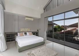 3-Bedroom Wallaya pool villa in Bangtao 4