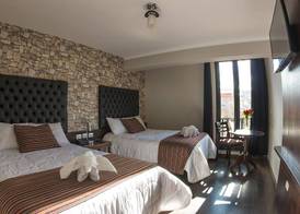 Ureta Hotel 5