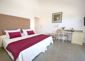 Bennoc Petit Hotel 5