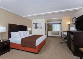 AmericInn by Wyndham Janesville 5