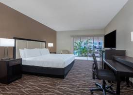 Holiday Inn DES MOINES-AIRPORT/CONF CENTER by IHG 4