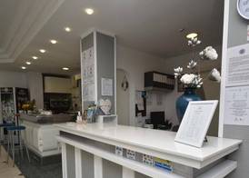 Lively Hotel 3