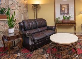MCM Elegante Hotel & Suites Lubbock 3