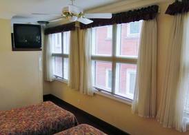 Madison Manor Boutique Hotel 5
