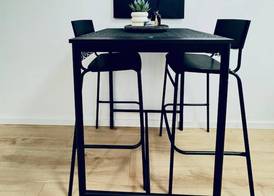 Stylish 4BR Apt Near Westbahnhof 5