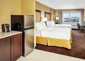 Holiday Inn Express & Suites SANDUSKY by IHG 2