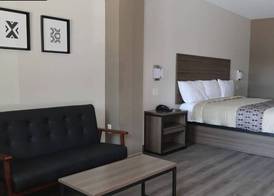 Hotel Royale - Houston Hobby Airport 4