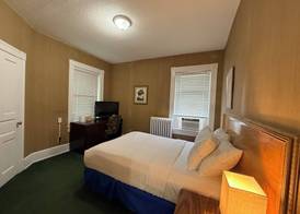 Windsor Inn Hotel 4