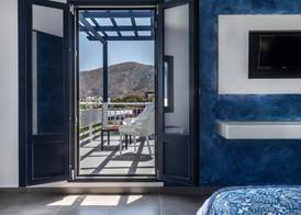 Rivari Santorini Hotel 4