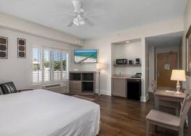 Naples Park Central Hotel 4
