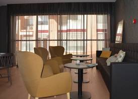 Up Rooms Vic Hotel 5