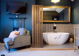 Purchases Restaurant & Accommodation 5