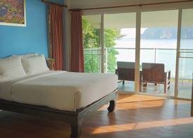 Bayview Resort Phi Phi Island - Beach Front Resort 5
