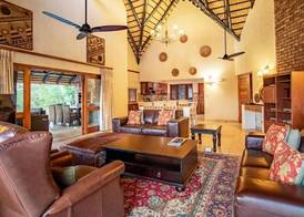 Hoyo Hoyo 573 Kruger Park Lodge 2