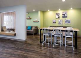 WoodSpring Suites Williston 4