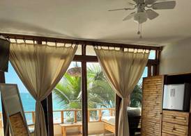 LOS CORALES 5
