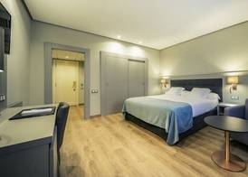 Hotel Carlton Rioja 4