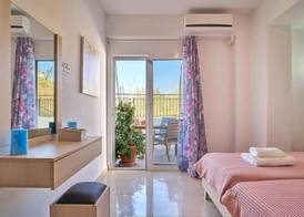 Lake View Suites Private Pool Villas with Panoramic Lake Kournas Views Near Chania 3