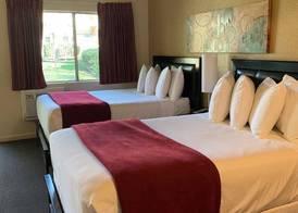 California Suites Hotel 5
