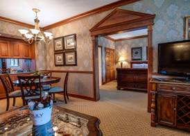 Nassau Inn 2