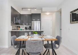 Downtown Toronto Suites - Jarvis St 5