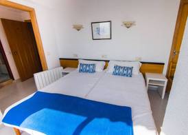 Hostal Port Corona 5