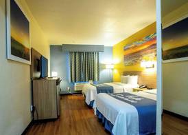 Days Inn & Suites by Wyndham Houston North/Aldine 3