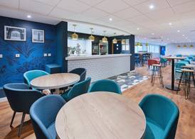 Travelodge London Chessington Tolworth 5