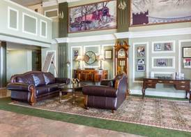 Plaza Inn & Suites 5