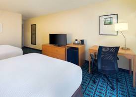 Fairfield Inn & Suites Indianapolis Airport 5