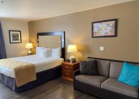 Toppenish Inn and Suites 4