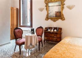 Luxury Venetian Rooms 5