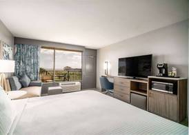 La Quinta by Wyndham Cocoa Beach Oceanfront 5