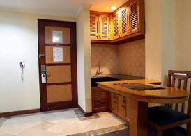 Mega Anggrek Hotel Jakarta Slipi 4