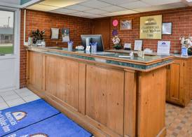 Americas Best Value Inn Ellsworth 2