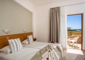 Ledras Beach Hotel 2